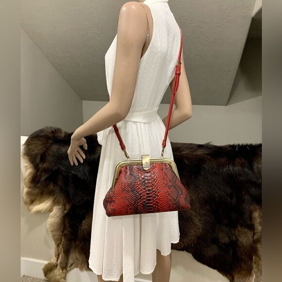 Handmade Genuine Embossed Leather Push Lock Clutch/Shoulder Bag/Crossbody - Picture 5 of 16